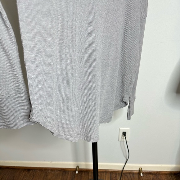 Maeve by Anthropologie cowl neck top in size Xl.  Great condition. Color: gray - Picture 2 of 7